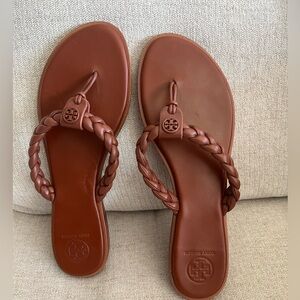 Tory Burch Sandels size 9